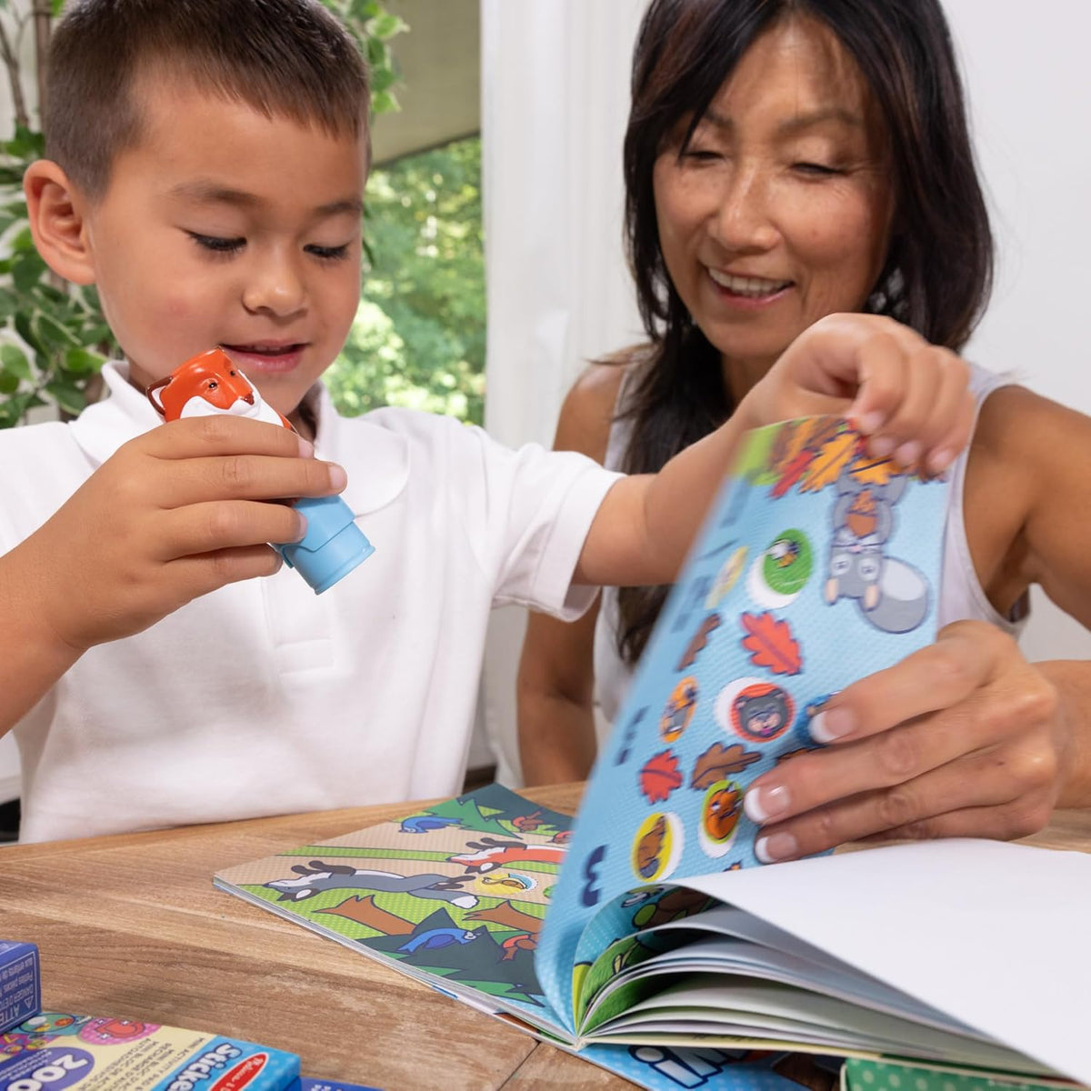 Melissa & Doug Sticker WOW! Fox Bundle - 500-Piece Refillable Sticker Stamper and Activity Pad Set with Pepper the Fox for Kids Ages 3+